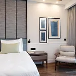 Anda Barut Collection