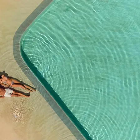 Anda Barut Collection 호텔