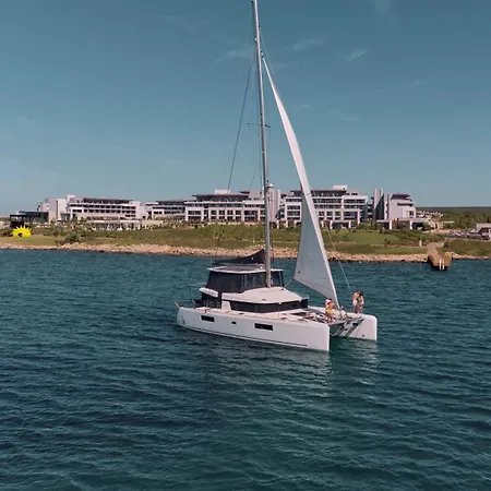 Hotel Anda Barut Collection