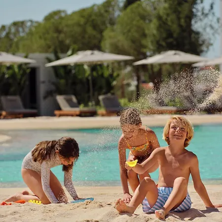 Anda Barut Collection فندق 5*