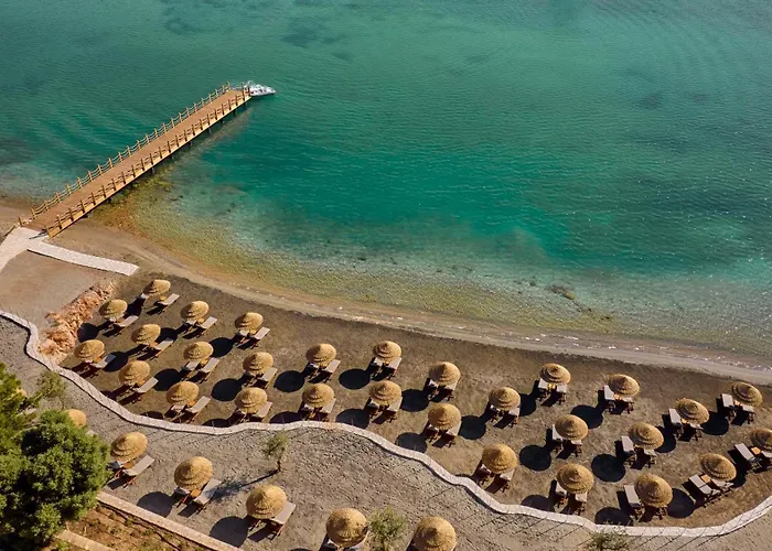 Anda Barut Collection فندق 5*
