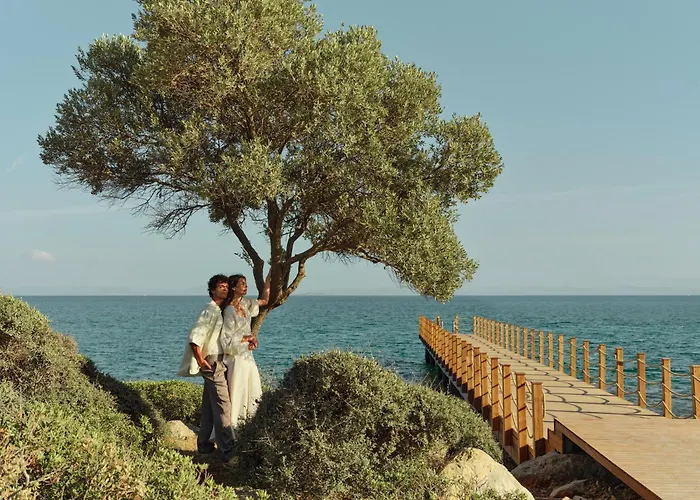 فندق Anda Barut Collection